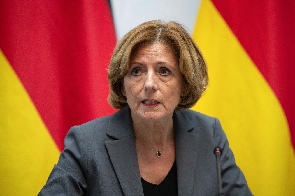 Dreyer, Hering und Ebling verurteilen Angriffe auf Einsatzkräfte Dreyer, Hering und Ebling verurteilen Angriffe auf Einsatzkräfte