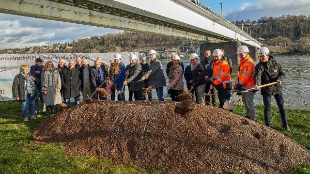 Jahrhundertbauprojekt mit Spatenstich eingeleitet