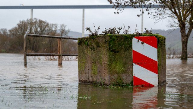Hochwasser an der Mosel - eher entspannte Lage am Rhein