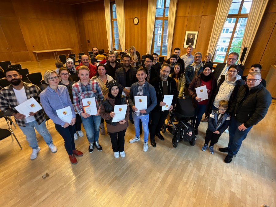 Der Kreis hat im letzten Jahr 401 Menschen eingebürgert Der Kreis hat im letzten Jahr 401 Menschen eingebürgert