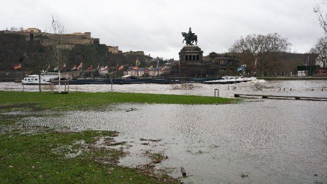 Pegelstände an der Mosel steigen weiter