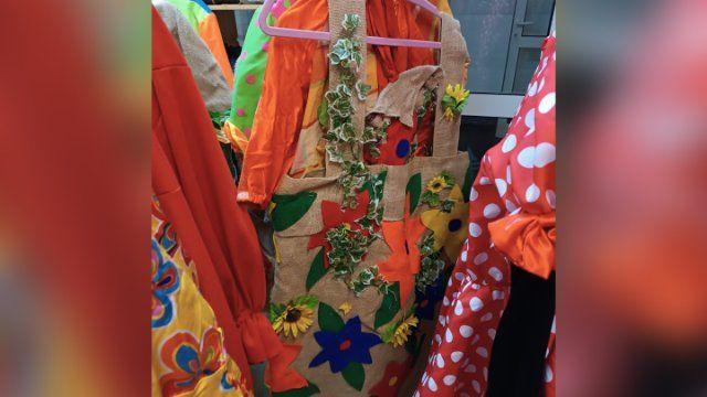 Cari-Laden Mayen bietet Karnevalskostüme für “Groß und Klein”