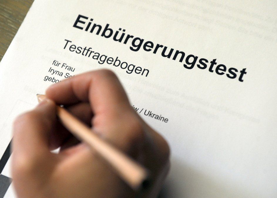 "Das strapaziert die Geduld" - Hohe Belastung bei Ausländerbehörden