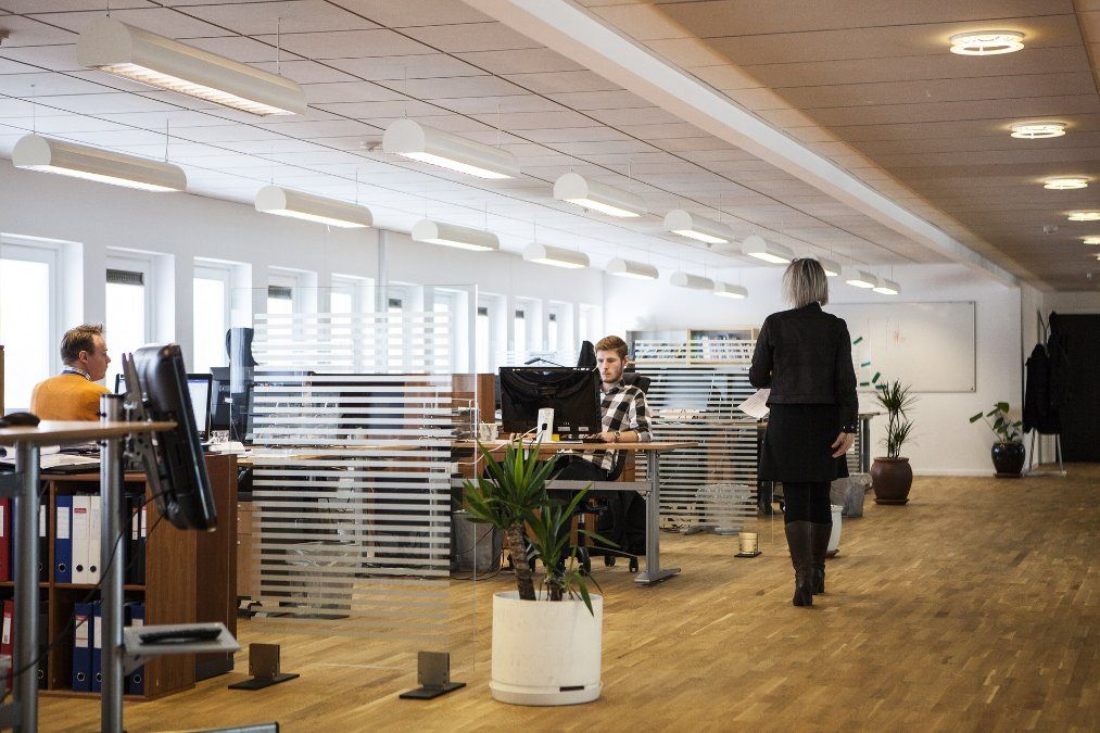 Industrie- und Handelskammern berichten über Wirtschaftslage Industrie- und Handelskammern berichten über Wirtschaftslage