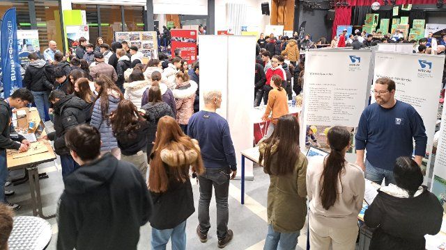 Erster Ausbildungsmarktplatz an der Goethe-Realschule plus