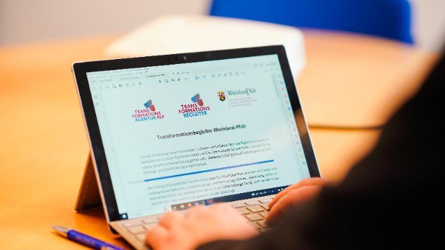 Berufe im Wandel: Transformationsbegleiter helfen bei Zukunftssorgen