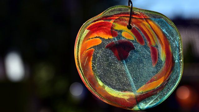 Glasfusing – künstlerische Gestaltung aus geschmolzenen Gläsern