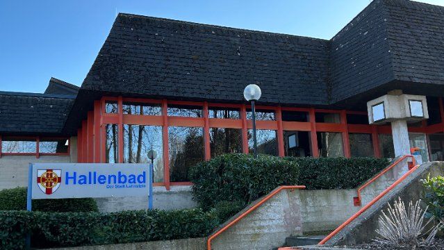 Öffnungszeiten des Lahnsteiner Hallenbads über Ostern