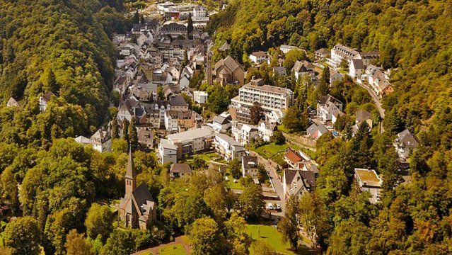 Bad Bertrich geht Patenschaft mit der 3. Kompanie des EloKaBtl 931 in Daun ein