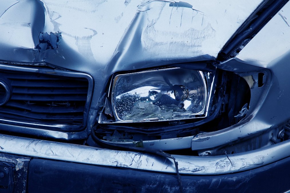 Bendorf: 12-jähriger baut Unfall mit Auto