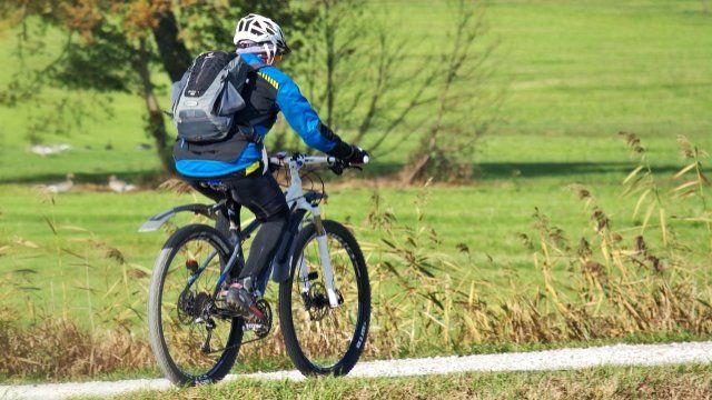 Attraktives Mobilitätsangebot: Machbarkeitsstudie der  Pendler-Radroute an Rhein und Lahn