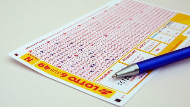 Tipper aus der Eifel gewinnt 2,5 Millionen Euro im Lotto
