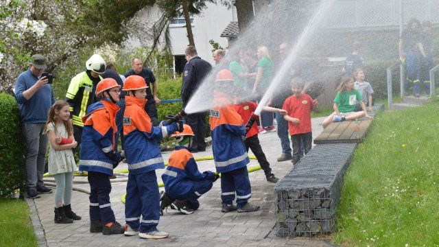Niederelbert feierte den Feuerwehrnachwuchs