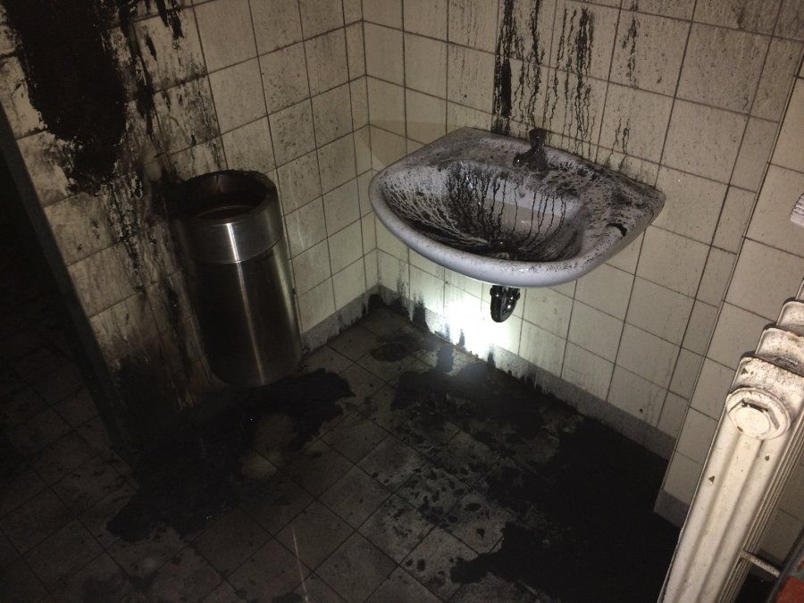 10.000 Euro Sachschaden: Öffentliches WC in Lahnstein in Brand gesetzt