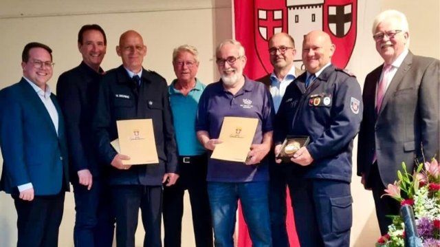 Ehrenamtstag 2023: Stadt Weißenthurm vergibt erstmals Bürgermeister-Hubaleck-Medaille