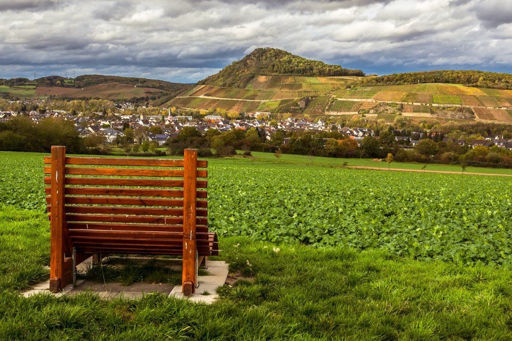 Bericht der Enquete-Kommission wird erst im Ahrtal vorgestellt Bericht der Enquete-Kommission wird erst im Ahrtal vorgestellt
