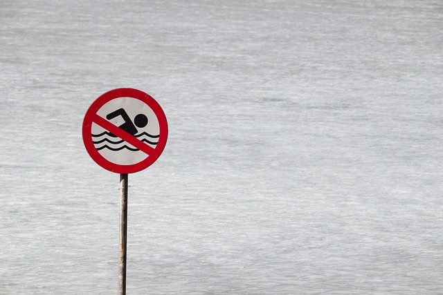 Linz am Rhein: Betrunkener geht im Rhein baden und ist uneinsichtig