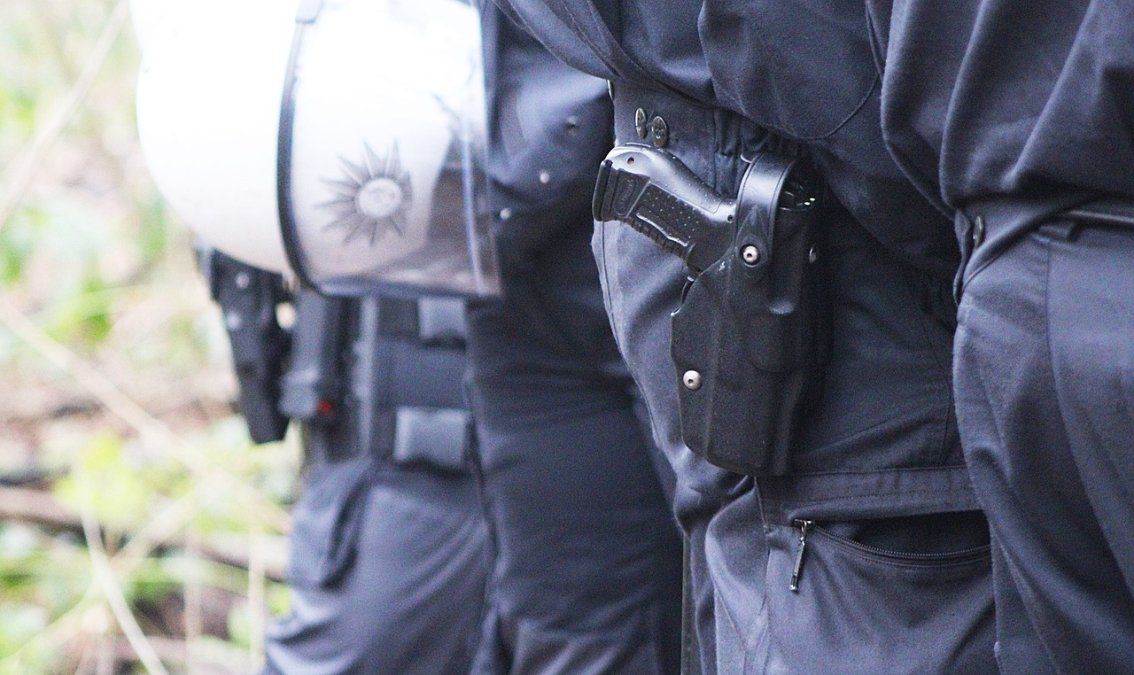 Haftbefehle und Durchsuchungen wegen Verdachts auf Drogenhandel