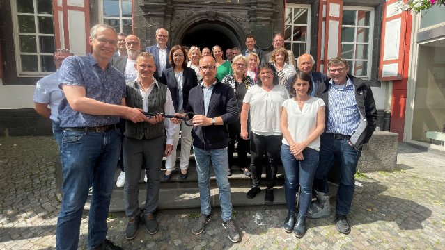 Mayens gute Stube feierlich eingeweiht
