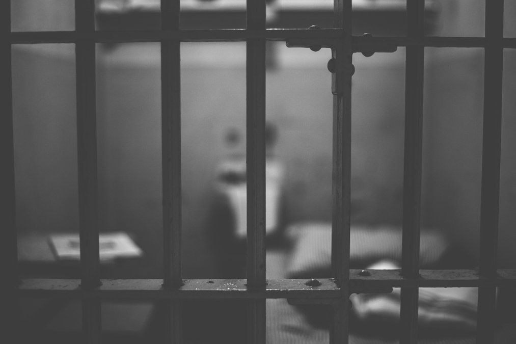 Kurios: Gesuchter Mann bittet Polizei um Mitnahme in Zelle