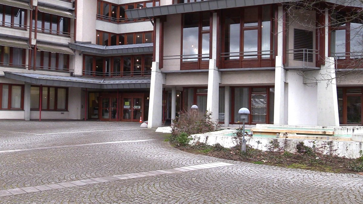 Kreistag Rhein-Lahn schlägt AFD Politiker für das Amt des ehrenamtlichen Richters vor Kreistag Rhein-Lahn schlägt AFD Politiker für das Amt des ehrenamtlichen Richters vor