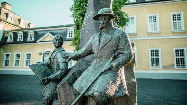 Innenstadt, Limes und Alten Friedhof entdecken