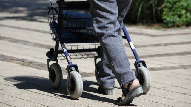 Rollator-Fahrschule: Tipps, Kniffe und Übungen