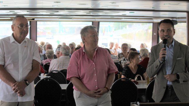 Koblenzer Seniorinnen und Senioren entern Motorschiff