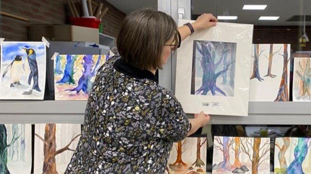 Nächste Runde von Kunst im Foyer entführt in die bunte Welt des Aquarells