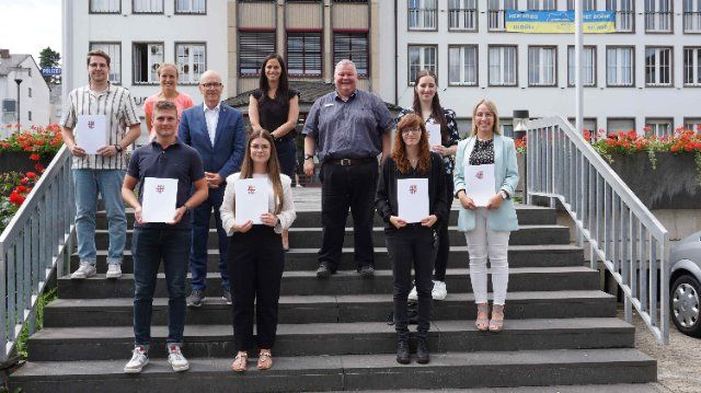 Beamtenanwärter beginnen ihre Ausbildung bei der Stadtverwaltung Mayen 