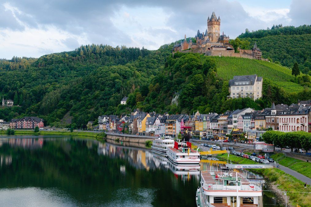 Abgaben für Binnenschiffer auf Mosel sollen 2025 wegfallen Abgaben für Binnenschiffer auf Mosel sollen 2025 wegfallen