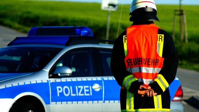 Motorradfahrer beim Abbiegen übersehen - 58-Jähriger gestorben