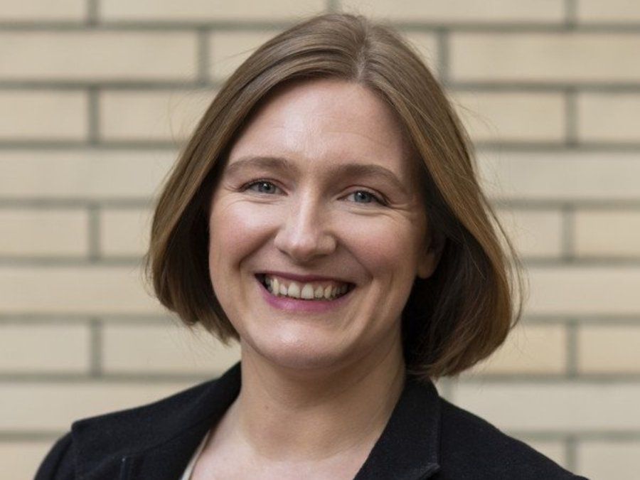 Ministerin Binz gegen Prepaid-Karten für Asylbewerber Ministerin Binz gegen Prepaid-Karten für Asylbewerber