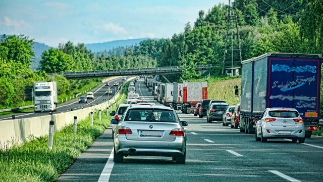 ADAC: Hohe Staugefahr zum Herbstferienbeginn in Rheinland-Pfalz