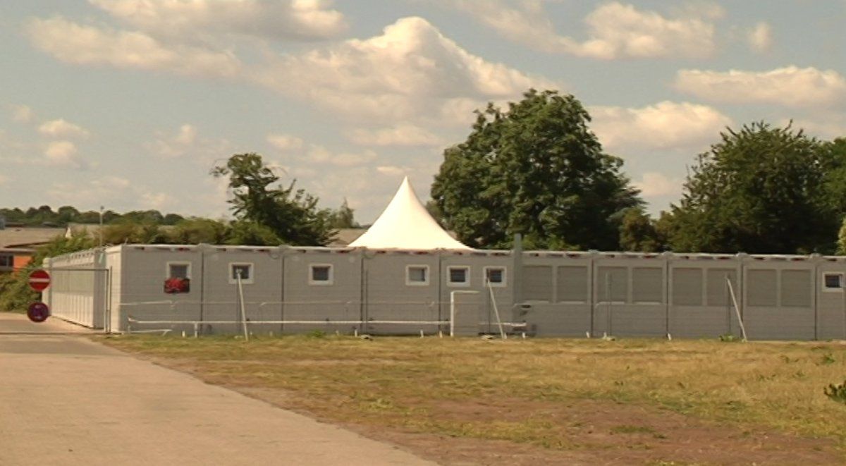 Neue Container für Flüchtlingsunterkunft durch Spende der Debeka Neue Container für Flüchtlingsunterkunft durch Spende der Debeka