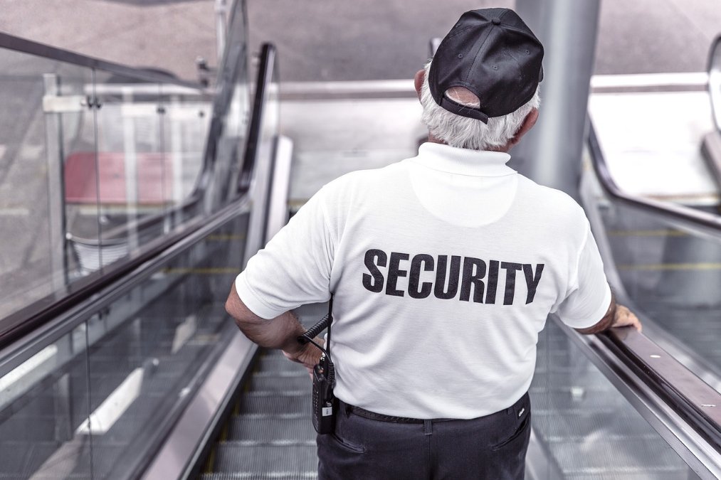 Millionen-Ausgaben für Sicherheit in Aufnahmeeinrichtungen des Landes Millionen-Ausgaben für Sicherheit in Aufnahmeeinrichtungen des Landes