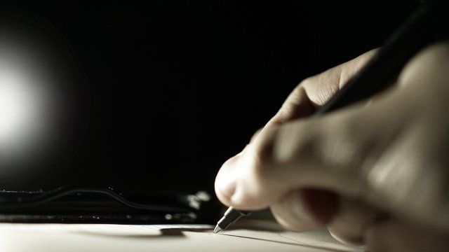 Bürgerinitiative kämpft gegen geplanten Gewerbepark in Rennerod: 1214 Unterschriften übergeben