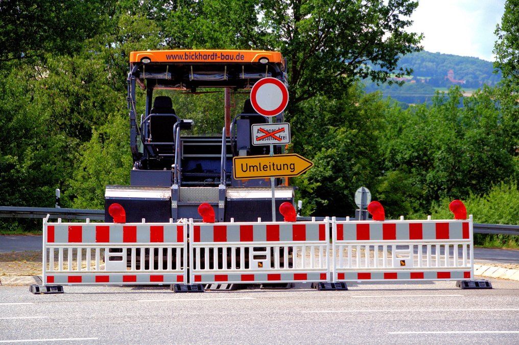 Rhein-Hunsrück-Kreis: Zweistündige Straßenblockade mittels 70 Traktoren 