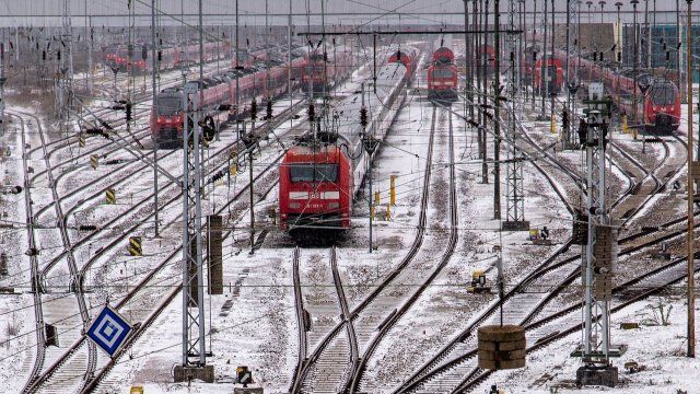 Winterwetter sorgt für Unfälle und Verkehrseinschränkungen