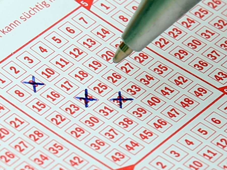 Jackpot bei LOTTO 6aus49 erreicht Rekordwert Jackpot bei LOTTO 6aus49 erreicht Rekordwert