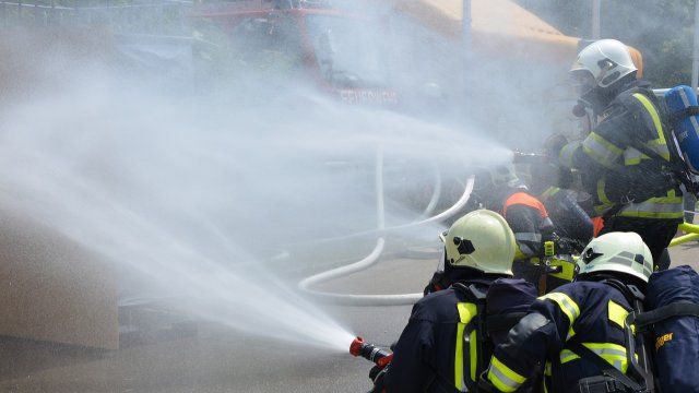 Westerwald: Leiche bei Brandeinsatz in Mehrfamilienhaus gefunden