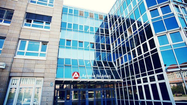 Städte warnen vor Einsparungen bei Jobcentern und Agenturen
