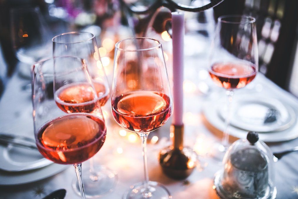 Weininstitut: Jährlicher Weinkonsum erneut um eine Flasche gesunken
