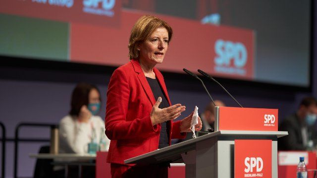 Dreyer für bundesweiten Dialog über Landwirtschaft