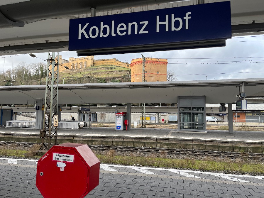 Warnstreik schränkt Bahnverkehr in Rheinland-Pfalz ein Warnstreik schränkt Bahnverkehr in Rheinland-Pfalz ein