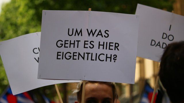 Mahnwache vor AfD-Büro in Koblenz