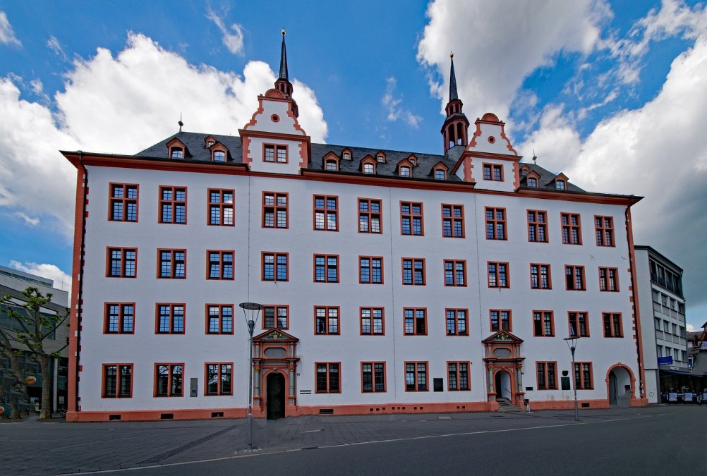 Zwei Frauen an der Spitze der IHK für Rheinhessen Zwei Frauen an der Spitze der IHK für Rheinhessen