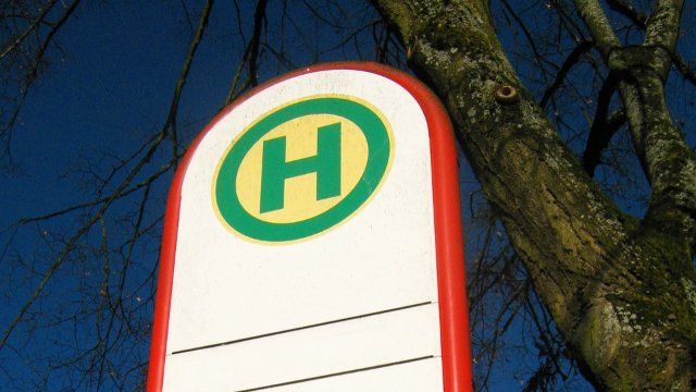 Tarifstreit im privaten Busgewerbe verhärtet - längerer Streik
