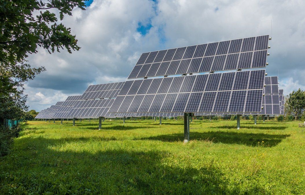 Solar-Pilotprojekt an der Autobahn aus Sicherheitsgründen abgeschaltet Solar-Pilotprojekt an der Autobahn aus Sicherheitsgründen abgeschaltet