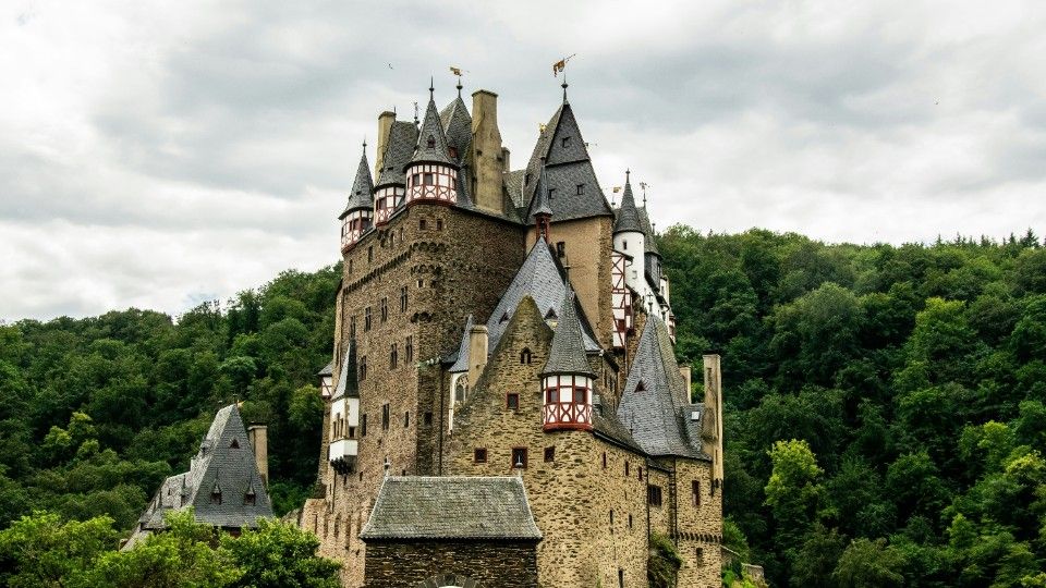 Niedersächsin verunglückt tödlich nahe Burg Eltz